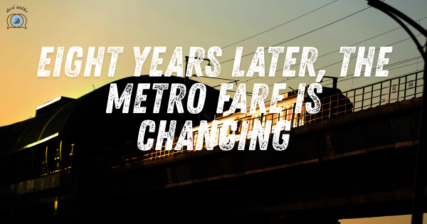 Delhi Metro passengers using smart cards for discounted fares